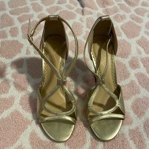 GUC Gold Lilly Pulitzer wedges. Size 6.